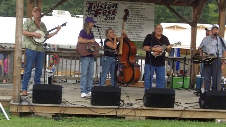 2012 08-24 tristenfest front porch pickers 001.jpg