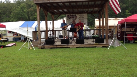 2012 08-25 tristenfest _ country proud bluegrass band - 7.jpg
