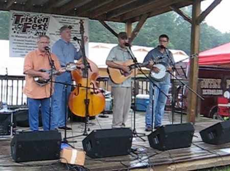 2012 08-25 tristenfest _ the courtney hollow band - 3.jpg