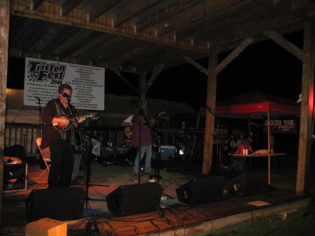 2012 08-25 tristenfest _0069 the grass  electric company.jpg